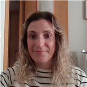 Soy una persona a la que le gusta enseñar de forma pedagógica según las necesidades del alumno o alumna.